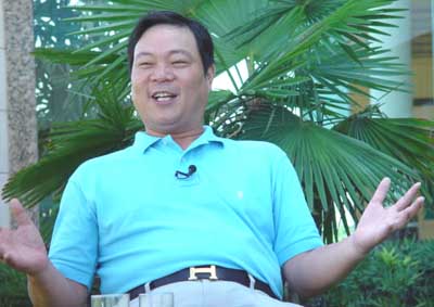 多金集团董事长_多金集团董事长车照片