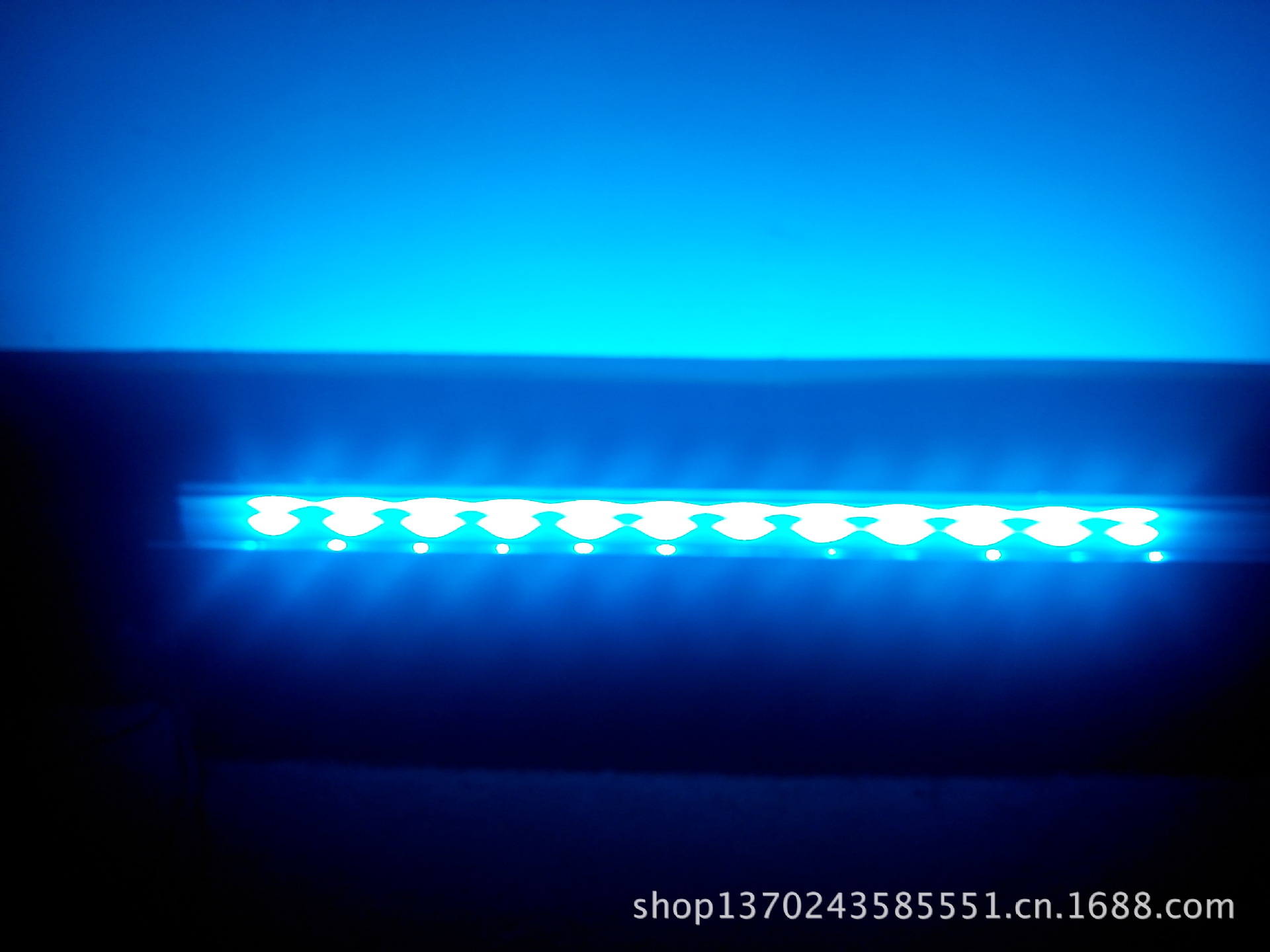 led青光效果灯具