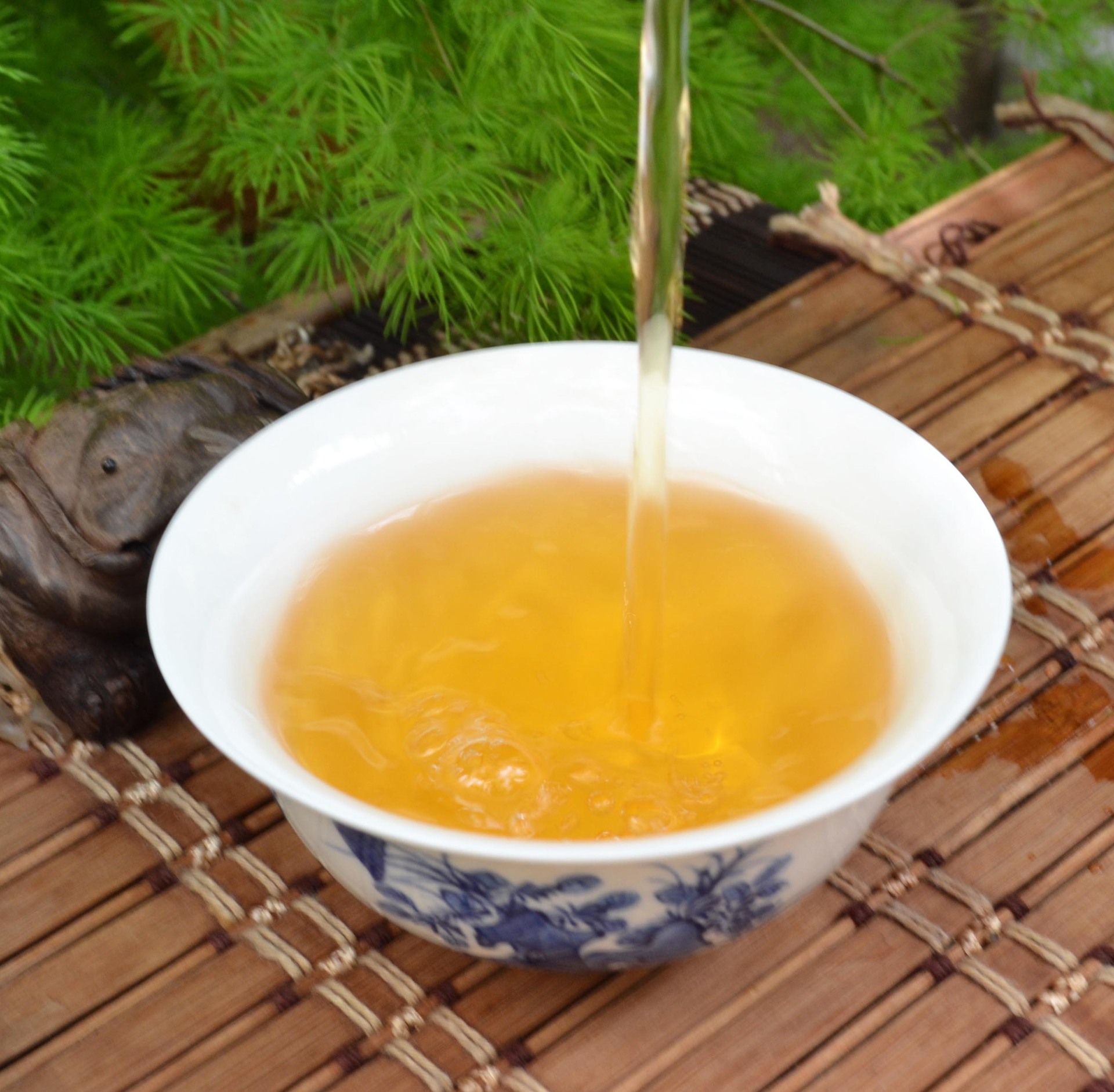 小生饼9059 云南普洱茶 生茶 饼茶 干仓 易武天岭茶纯料 特价批发