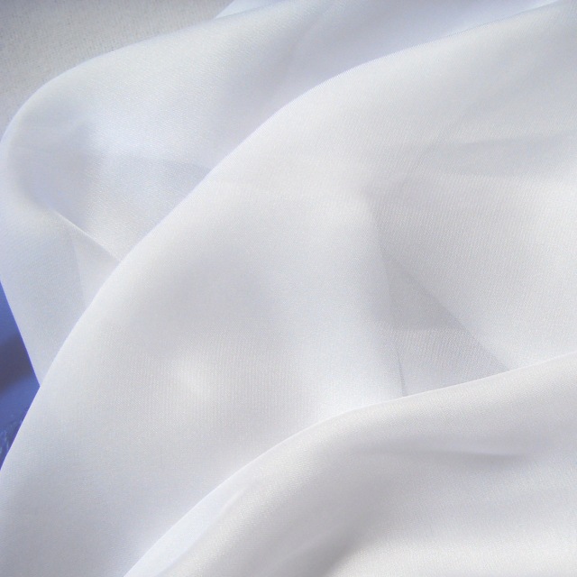 仿真丝缎雪纺纱布料婚纱礼服女装服装面料白色