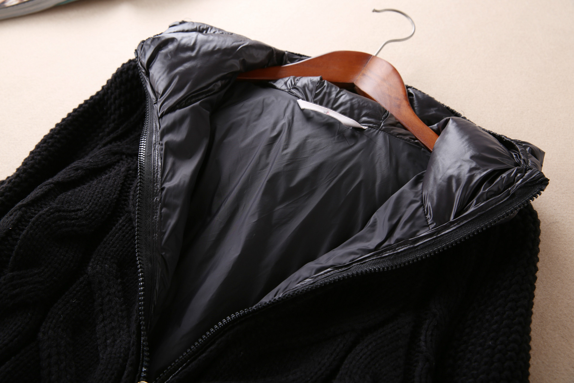 法国户外品牌秋冬新款女士短款羽绒服针织拼接羊毛毛衣鸭绒内衬